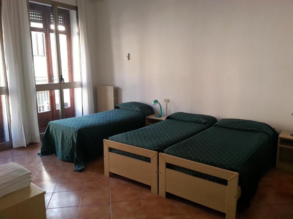 Triple Room,379849780:JPEG