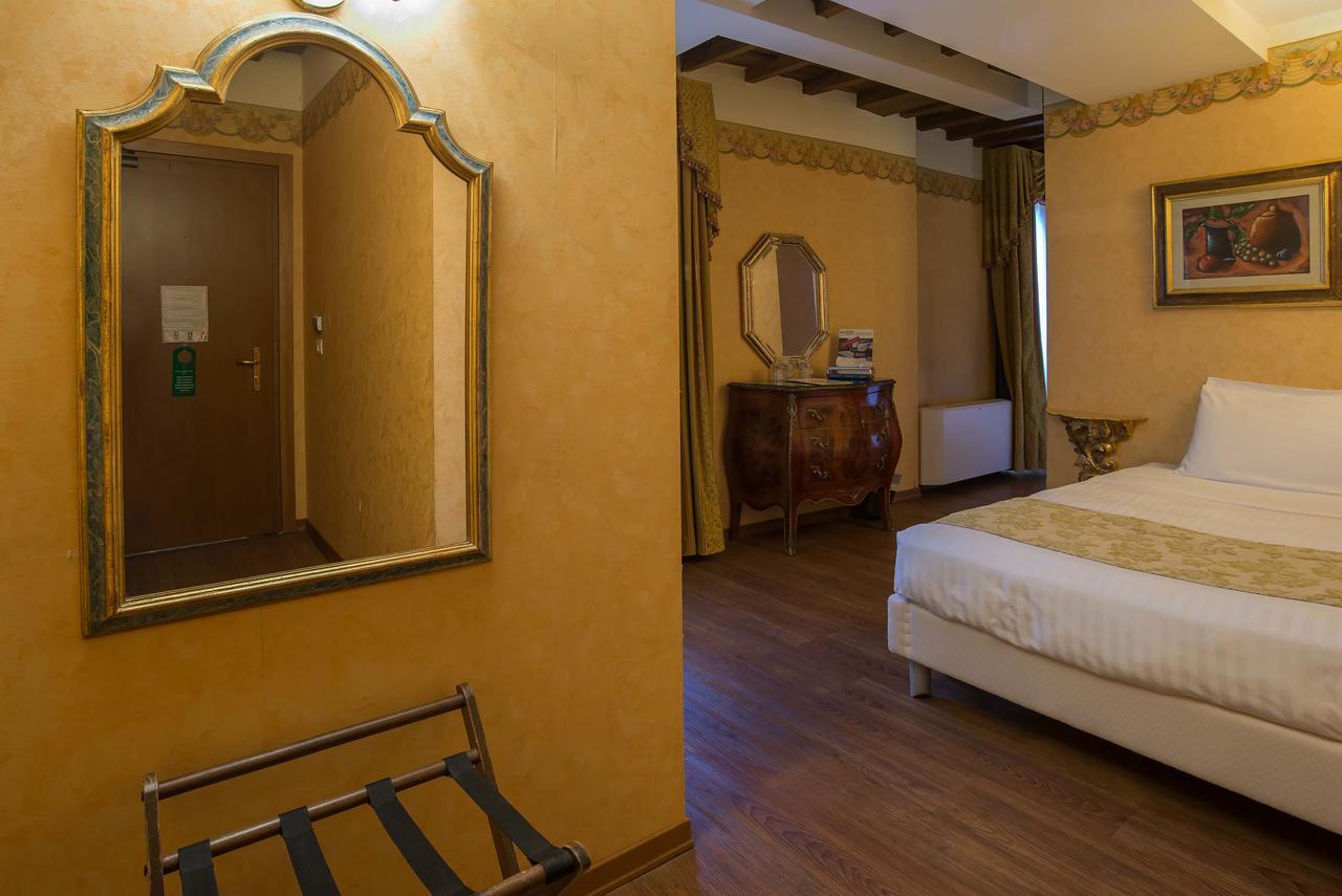 Classic Triple Room,630333930:JPEG