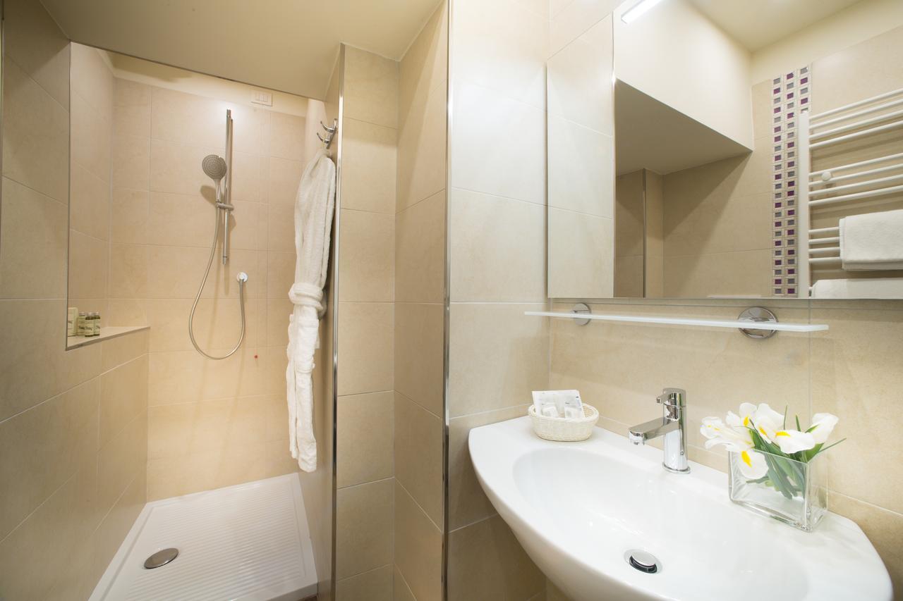 Comfort Deluxe Double or Twin Room