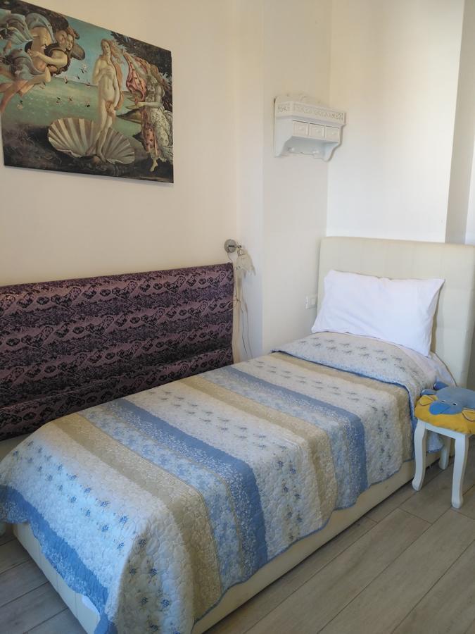 Single Room Private Bathroom