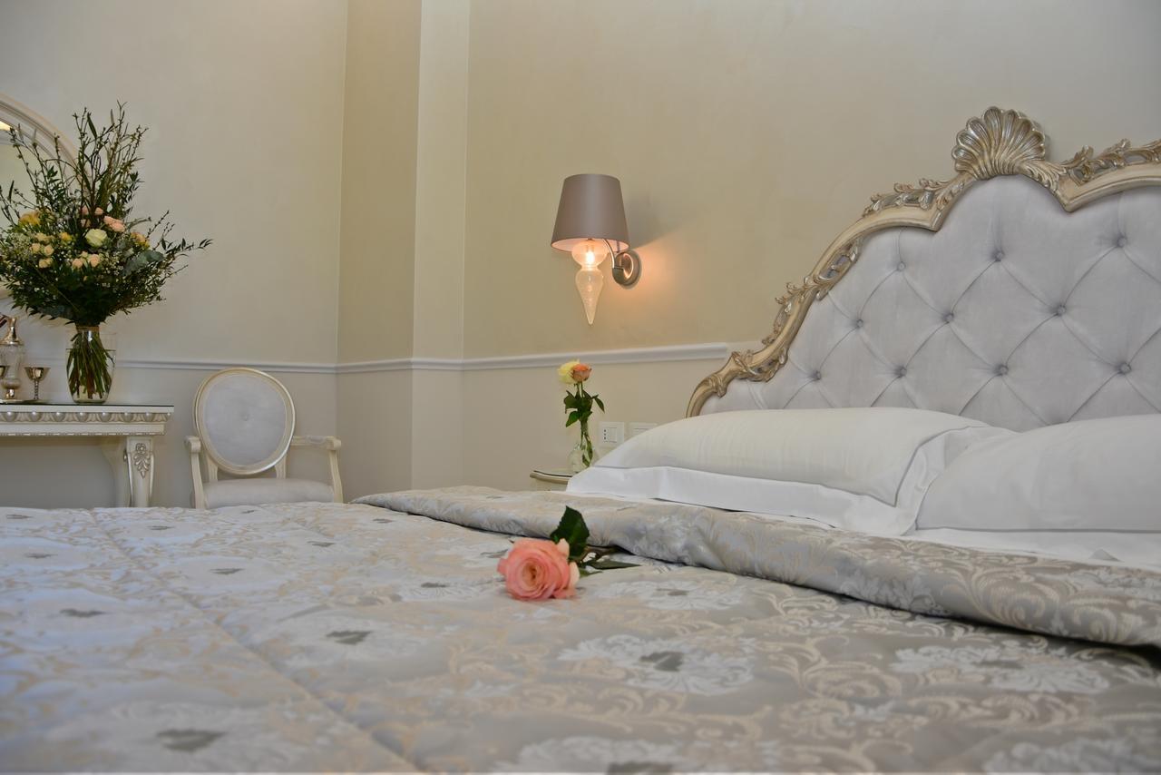 Classic Double Room with SPA access,643668918:JPEG