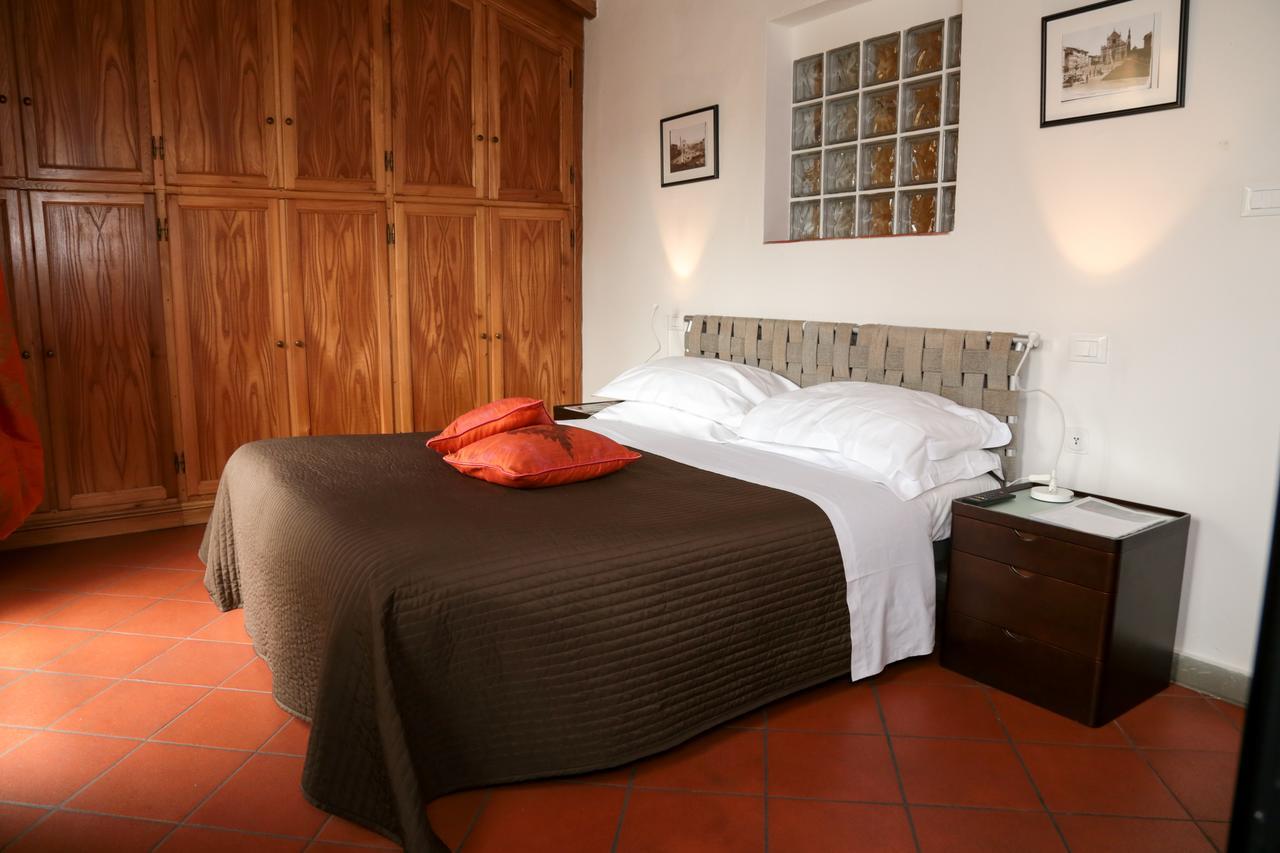 Deluxe Double Room with Balcony,663729522:JPEG