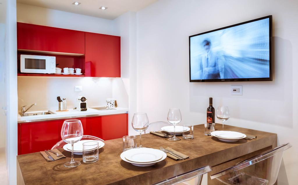 One-Bedroom Apartment with Kitchen & Pool Access,68265800:JPEG