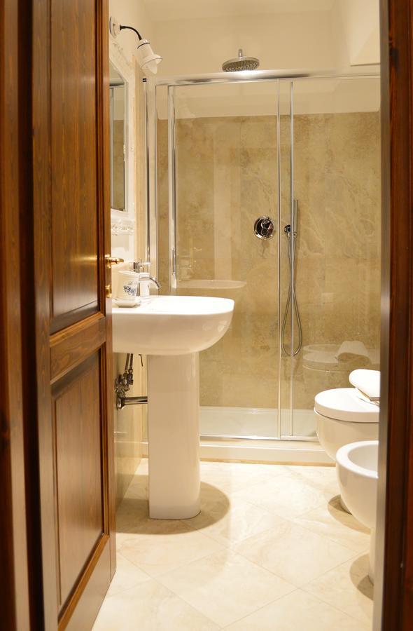 Standard Apartment,695437767:JPEG