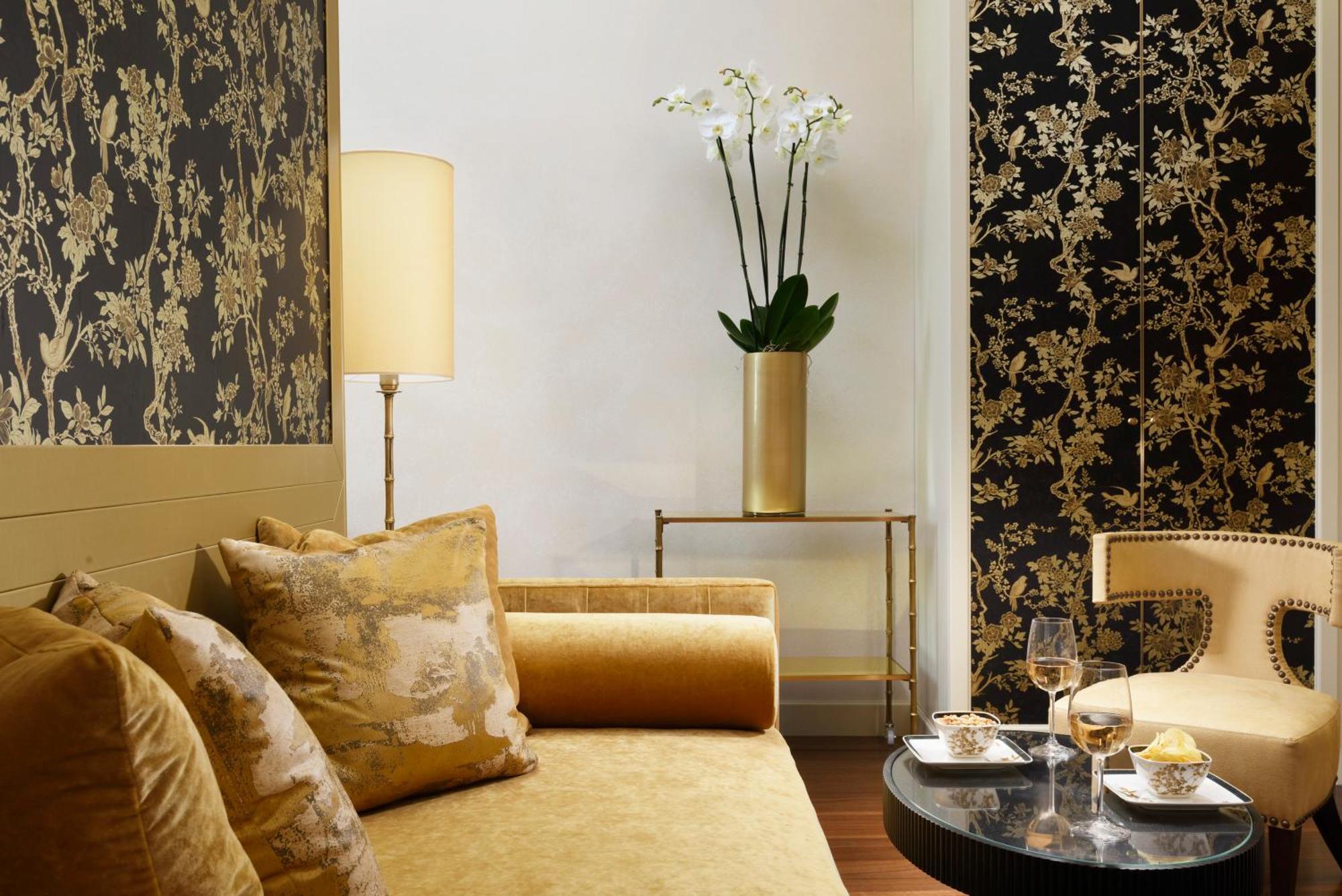 Luxury Suite,698849178:JPEG