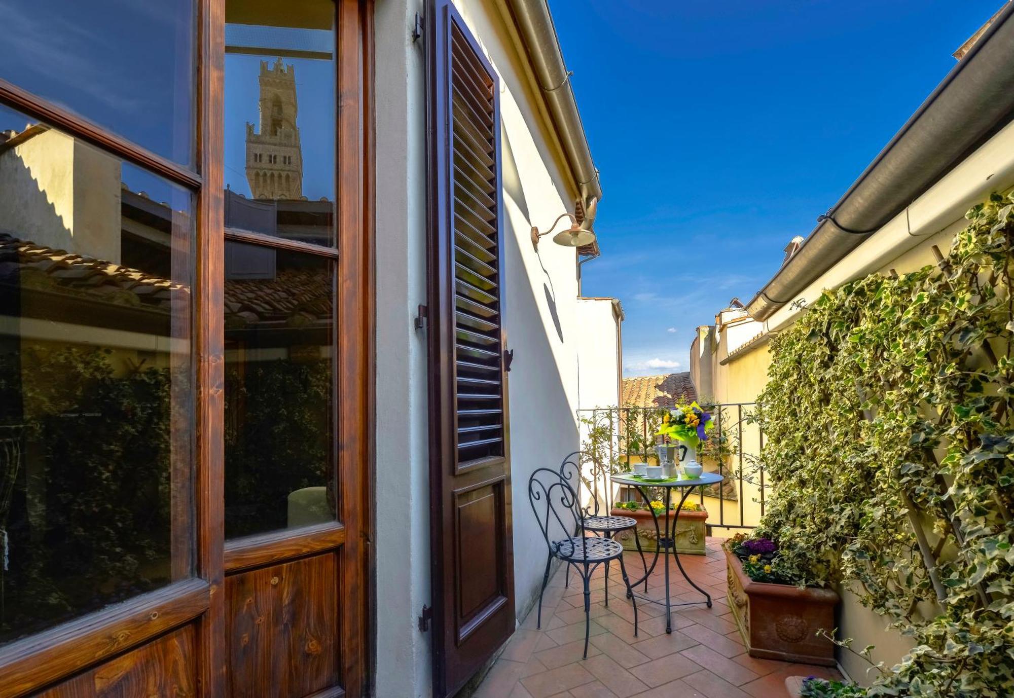 Studio with Terrace,887239279:JPEG