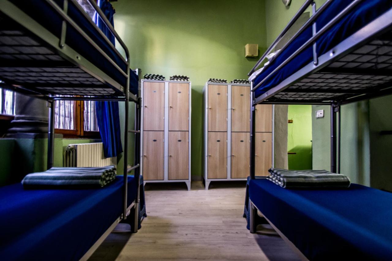 Bed 10-Bed Mixed Dormitory Room