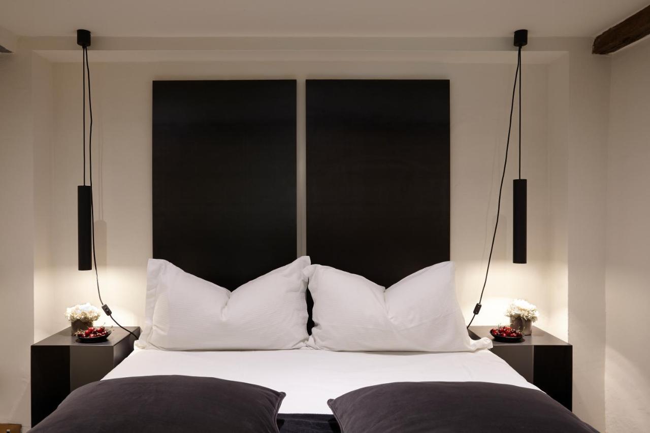 Standard Apartment,736614442:JPEG