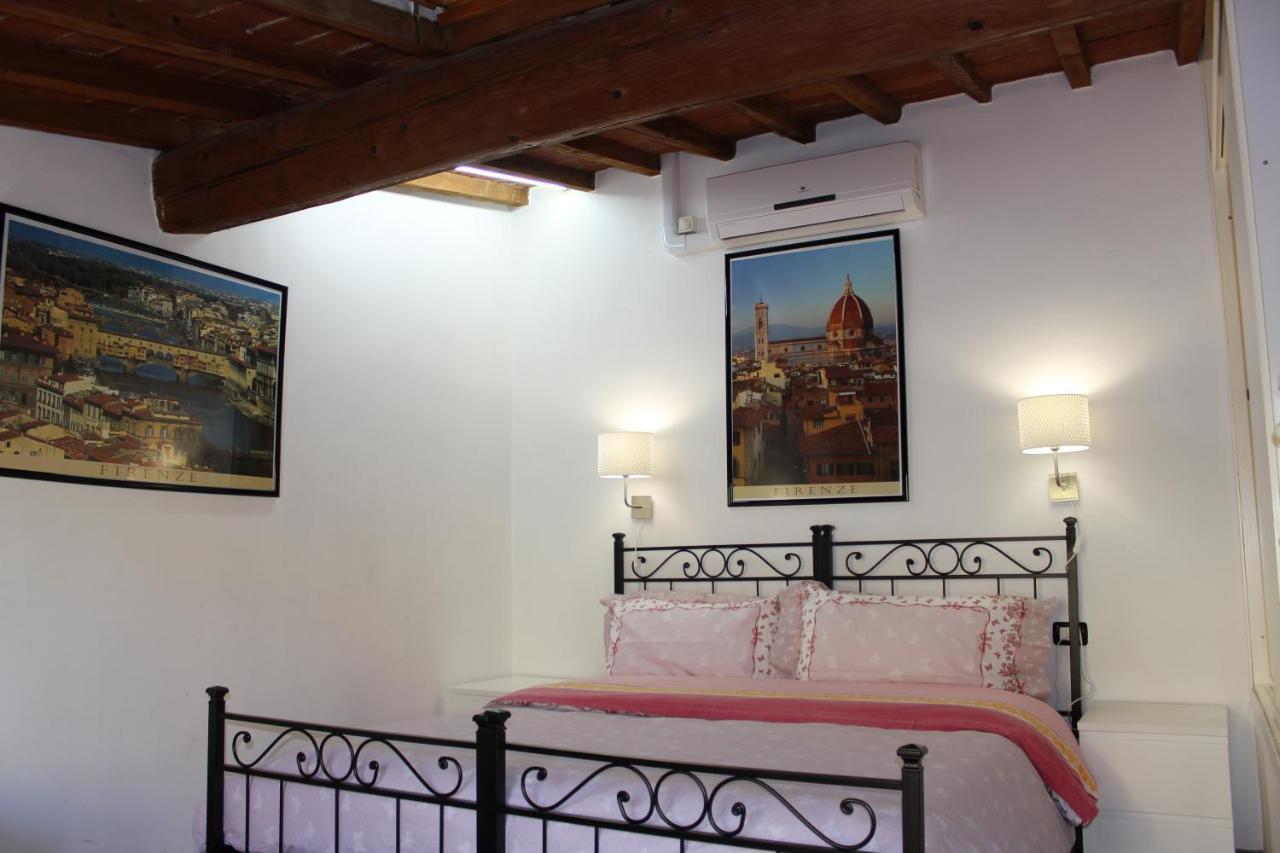 Zanobi Studio (3 Adults),744388630:JPEG