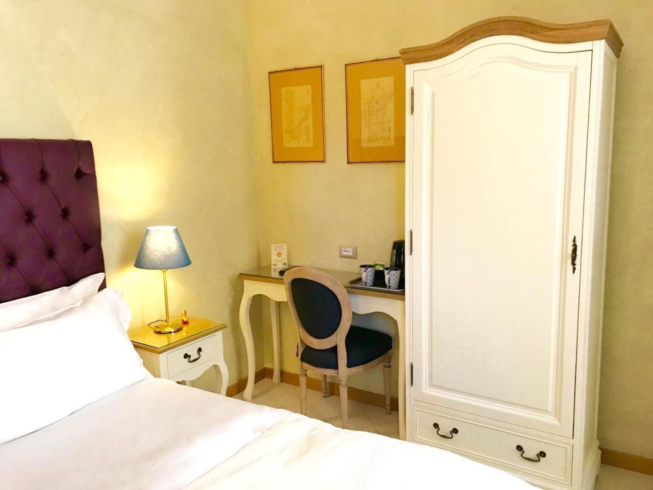 Double or Twin Room,752433062:JPEG