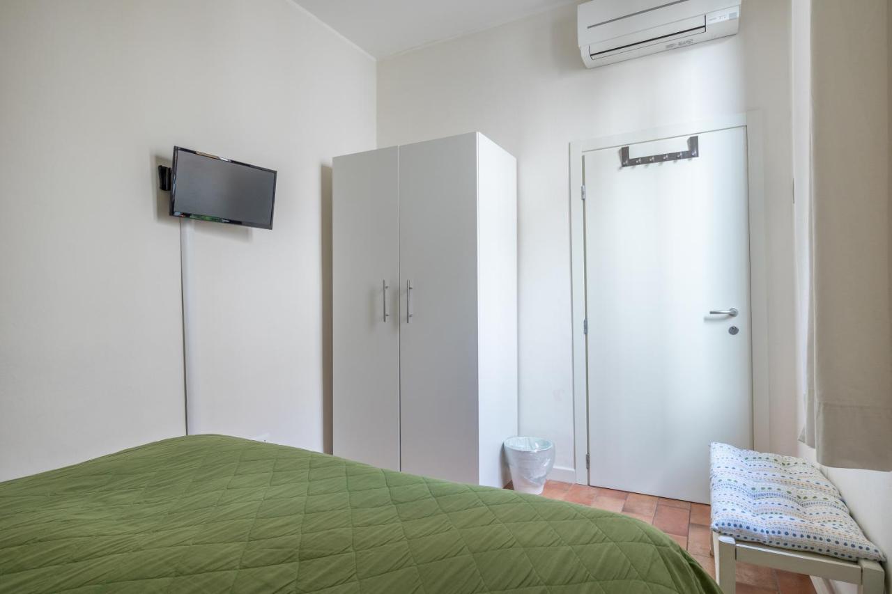 Doppelzimmer mit eigenem externen Bad