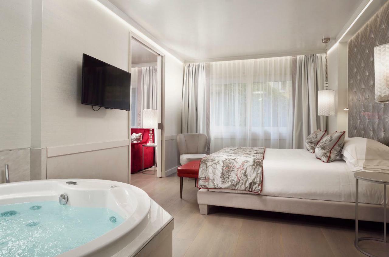 Premium Suite Jacuzzi,780728574:JPEG