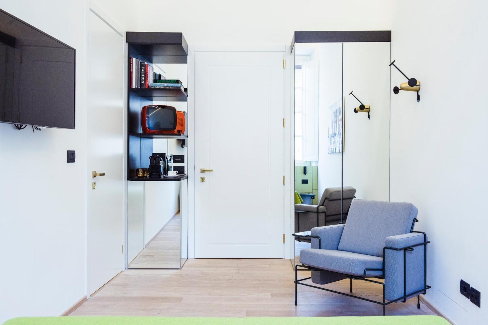 Superior Single Room,1068511990:JPEG