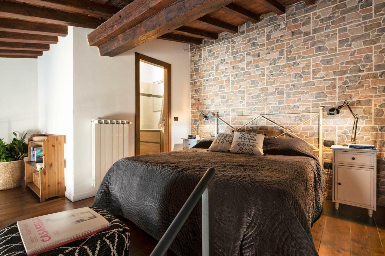 One-Bedroom Apartment,835945118:JPEG