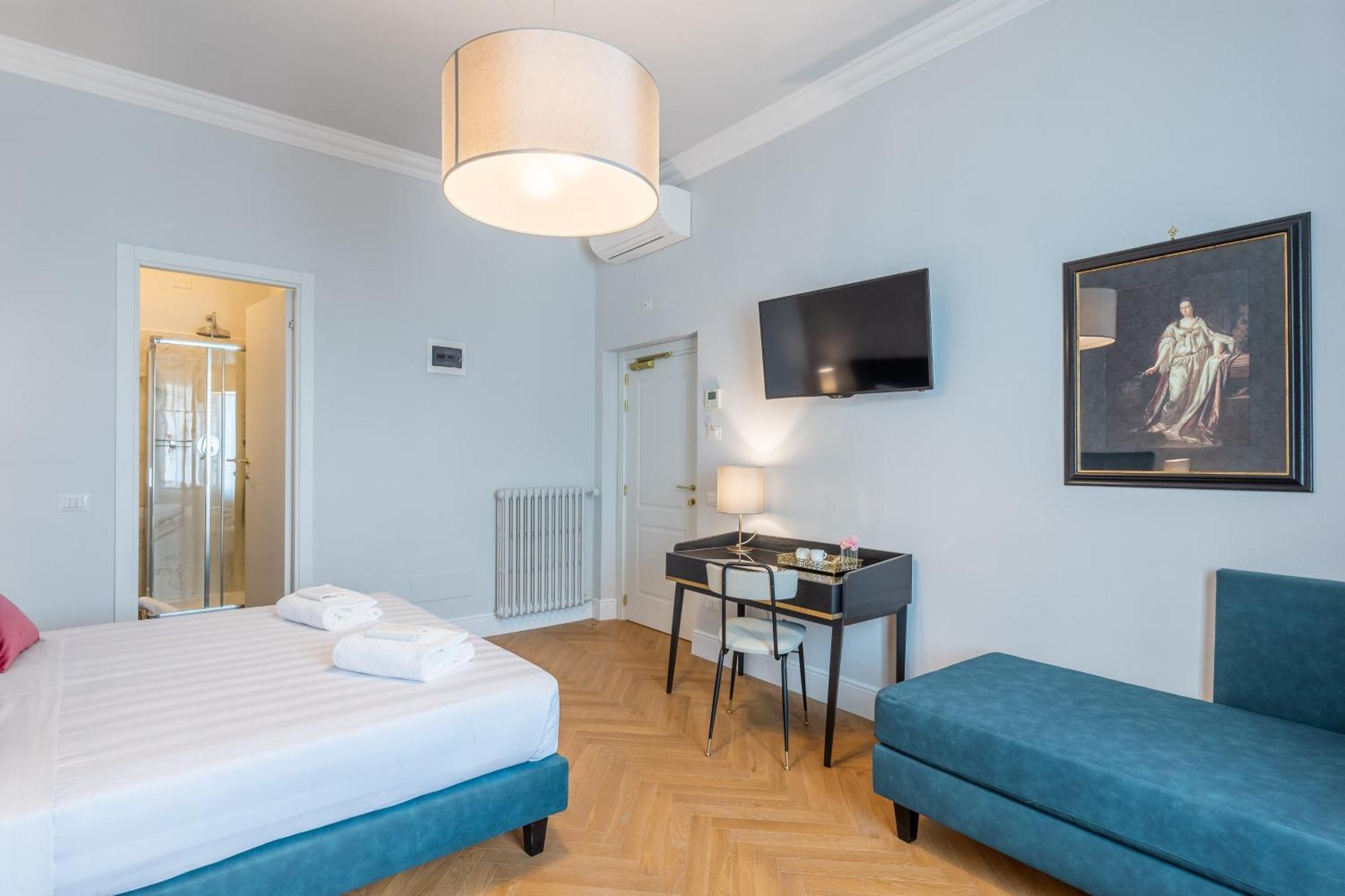 Deluxe Double or Twin Room