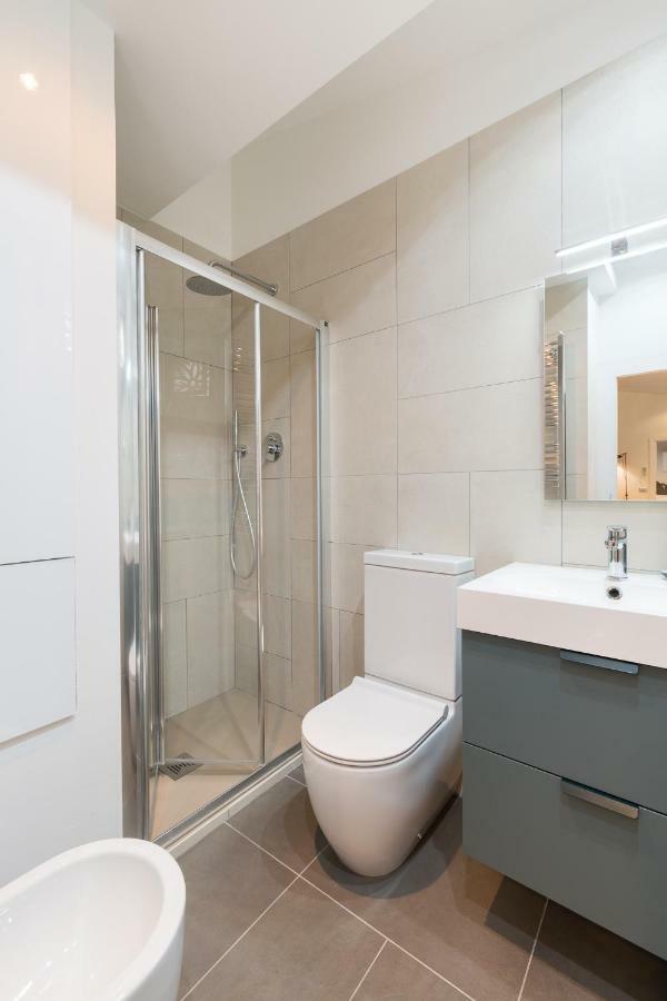 Deluxe One-Bedroom Apartment with Garden View,859326575:JPEG