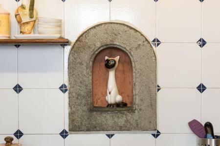 One-Bedroom Apartment,859808852:JPEG