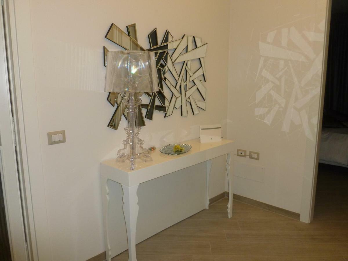 Three-Bedroom Apartment,872801771:JPEG