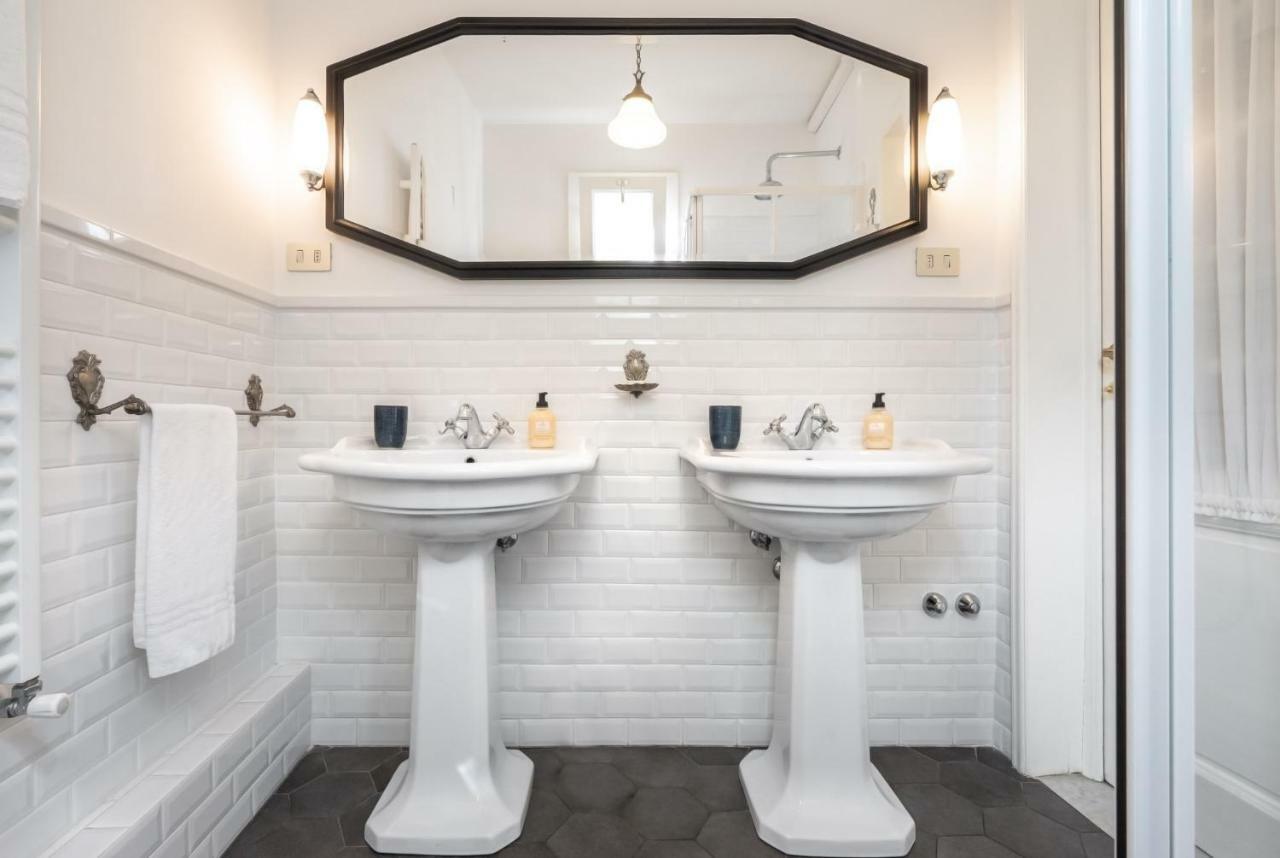 Double Room City View Private External Bathroom