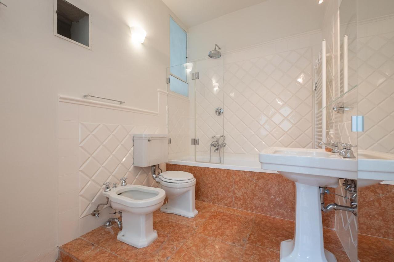 Three-Bedroom Apartment - Three Levels,920137060:JPEG