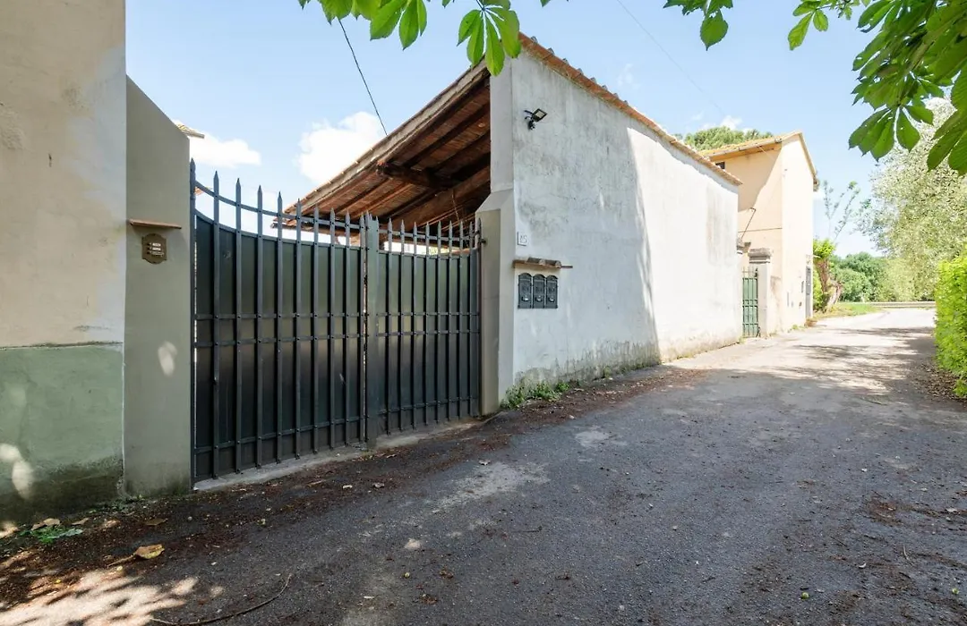 Guesthost - The Country In The City - Parco Delle Cascine Apartments-1