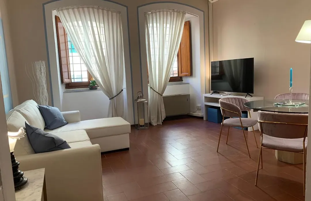 Piazza Della Signoria Jewel Apartment-1
