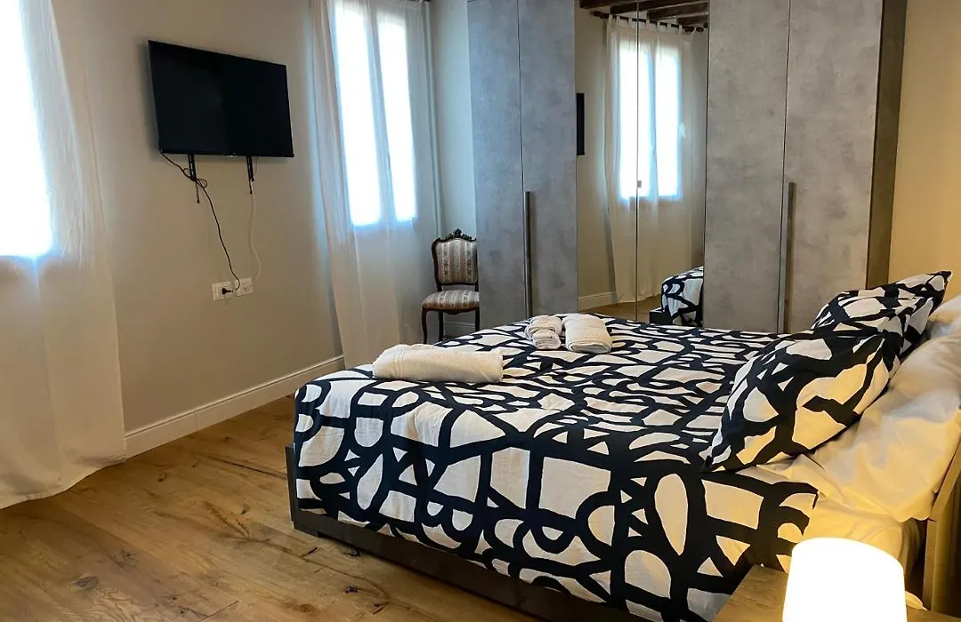 Lovely Flat Between Mercato Centrale And Duomo-1