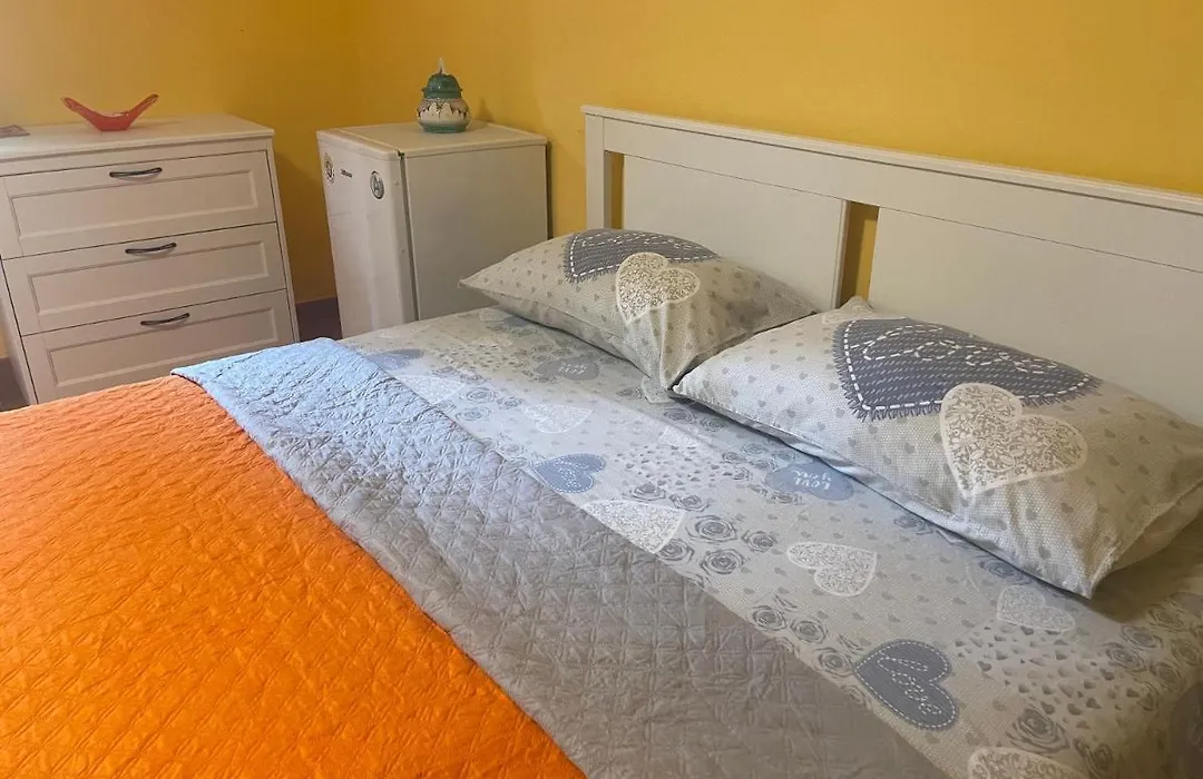 Room House Elena-1