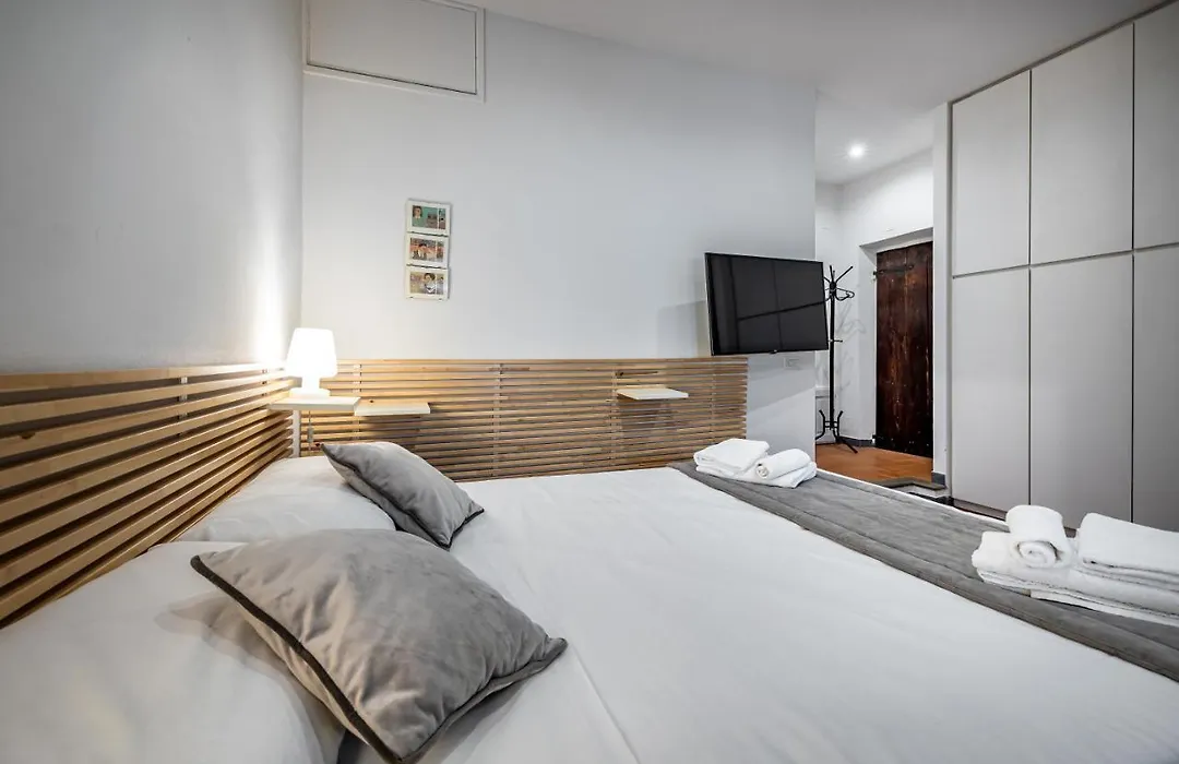 Roommo Via Dei Pilastri Ambra-1