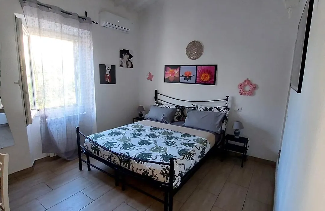B & B Eliana-1