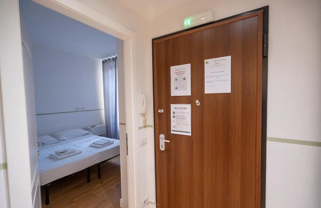 La Marmora 3 Bedroom Apartment Near Galleria Dell'Accademia-1