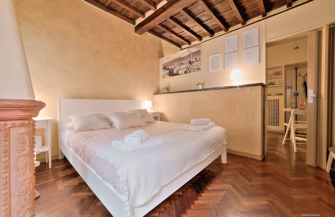 Wine Apartments Florence Trebbiano-1