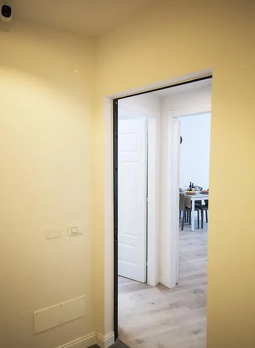 Twobros Apartment-1