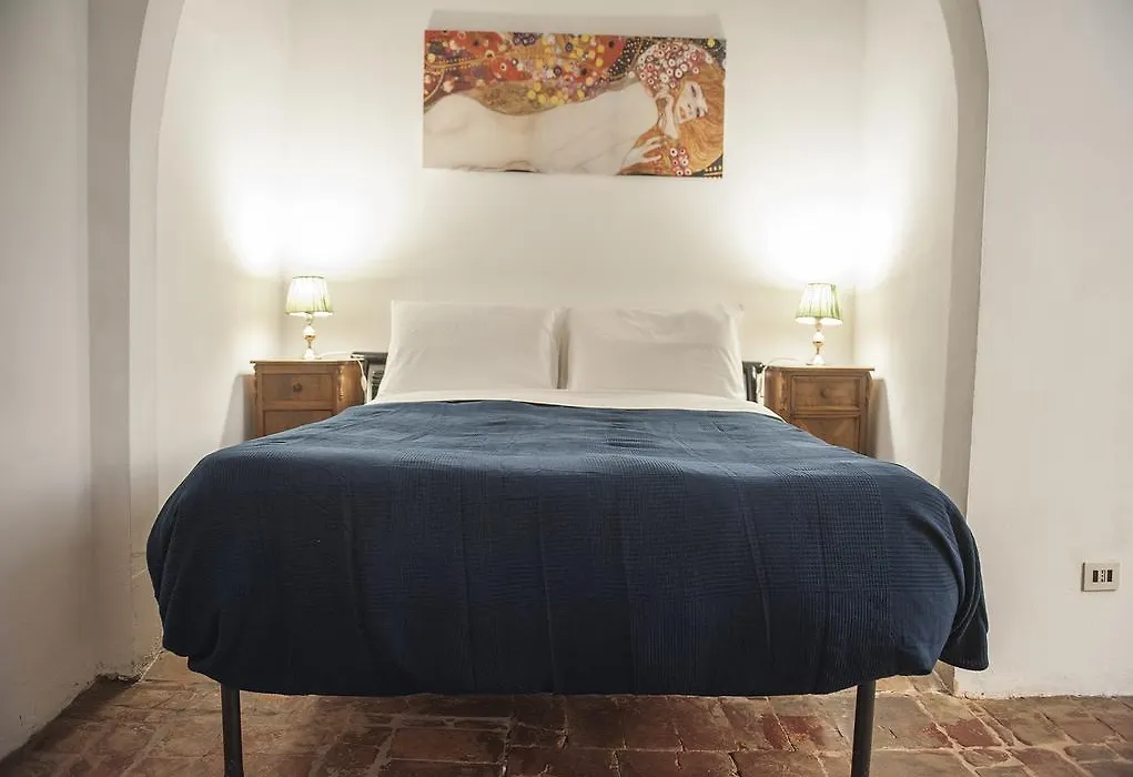 Florence Classic Rooms-1