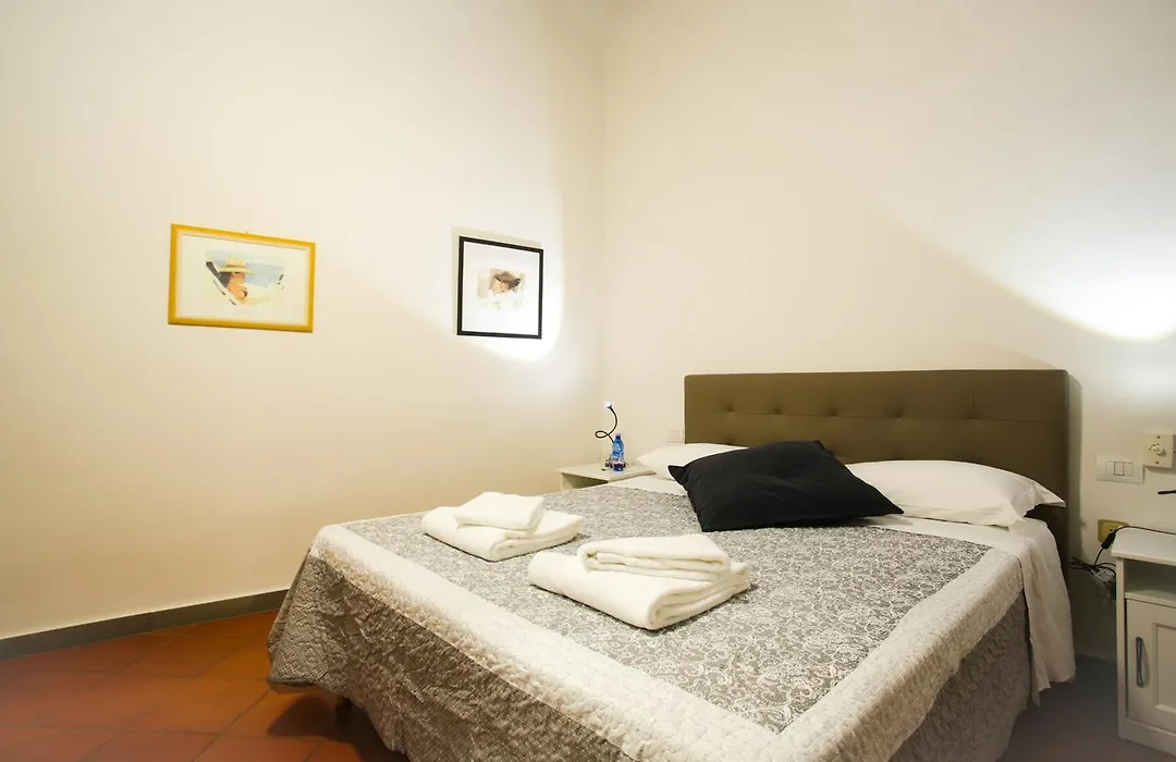 Via Guelfa Apartment-1