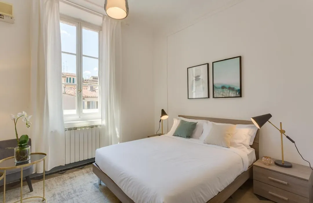 Apartments Florence - Corso Terrace-1