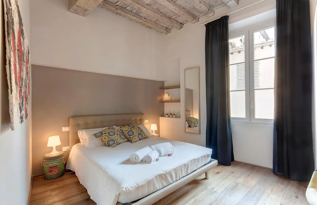 Boheme Apartment By Mamo Florence-1