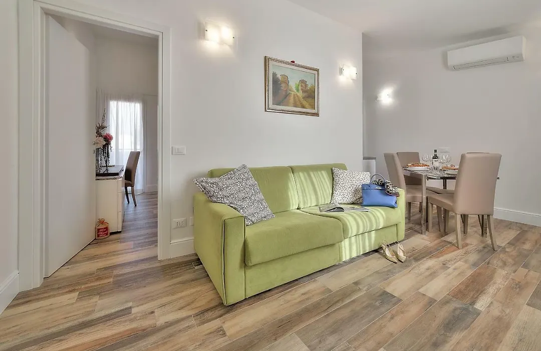 Guelfa 30-Exclusive Suite In The Heart Of Florence-1