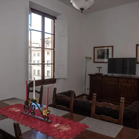 Medici Chapels Apartment, Near The Duomo!!-2