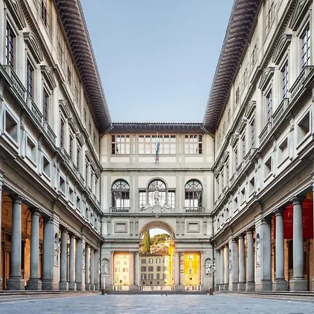 Historic Center Palace - Huge 4 Bedrooms Santa Croce Apartment - By Likehomeflorence-3