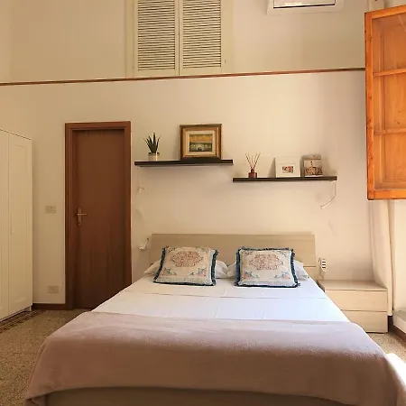 Piazza Ciompi Studio Apartment-3