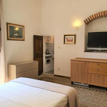 Piazza Ciompi Studio Apartment-2