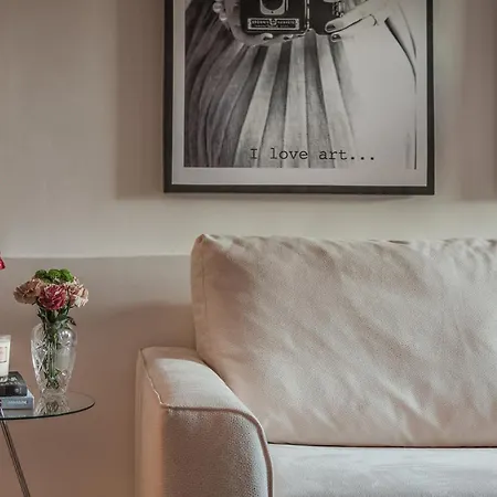 Apartments Florence Accademia Luxury Loft-3