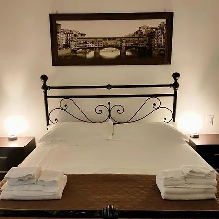 Nice & Roomy Apartment Behind The Uffizi Museum-3