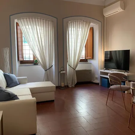 Piazza Della Signoria Jewel Apartment-3