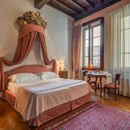 Residenza D'Epoca In Piazza Della Signoria-2