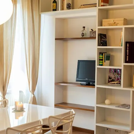 A Design Lover Flat In Florence-3