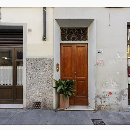 Tre Gigli Firenze Apartment, 5 Minutes From Station, Via Palazzuolo 55-3