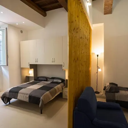 Visit Florentia Apartment-3