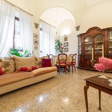 The Paintress Home With Private Patio-3